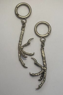 Claw